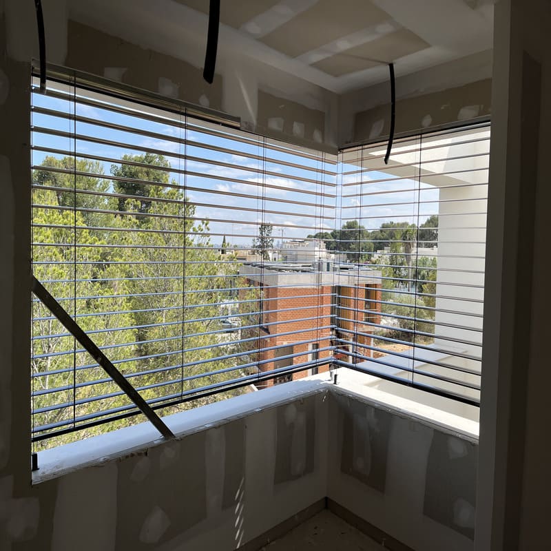 Persianas orientables instaladas en una vivienda